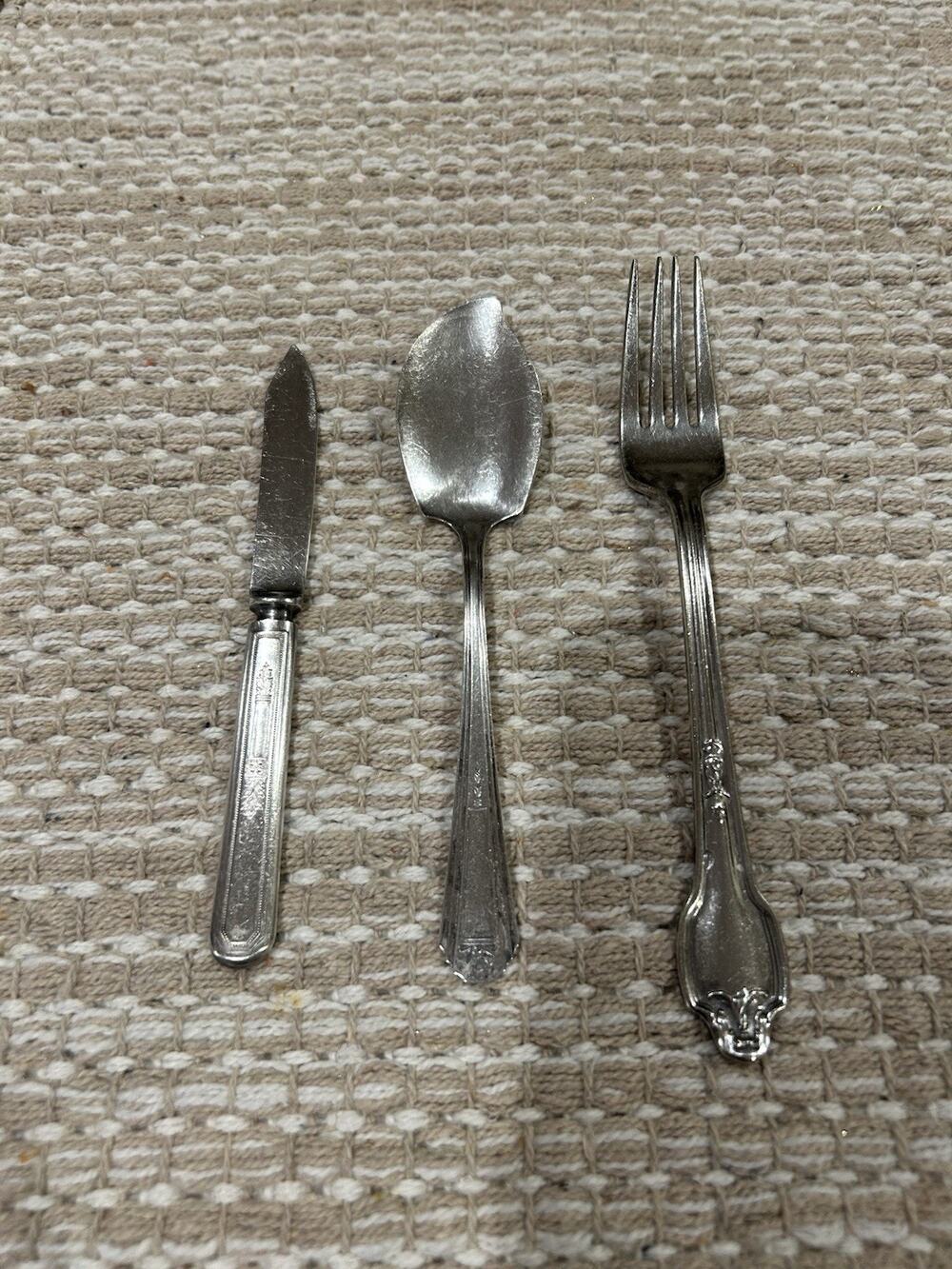 MIXED LOT Vtg Silver plated - JELLY SPOON Rogers FORK Internat BUTTER KNIFE B26
